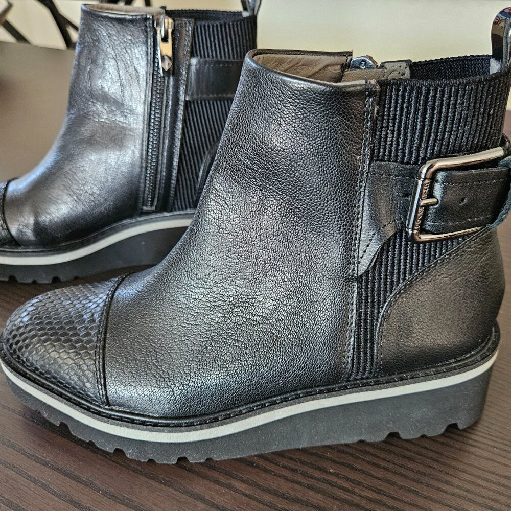 Donald J. Pliner Tinsley Black Boot 7M - Picture 3 of 11